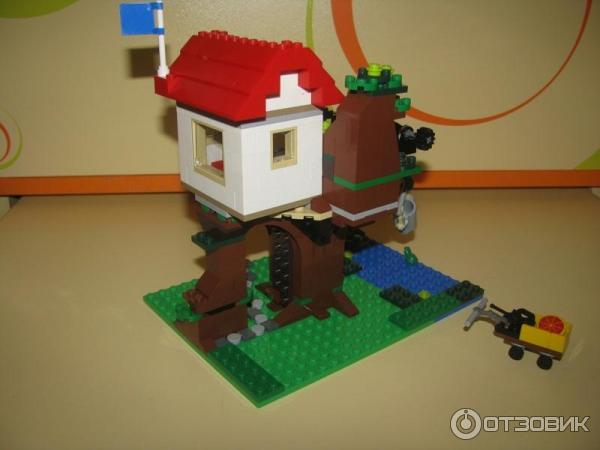 Конструктор Lego Creator 31010 Домик на дереве фото