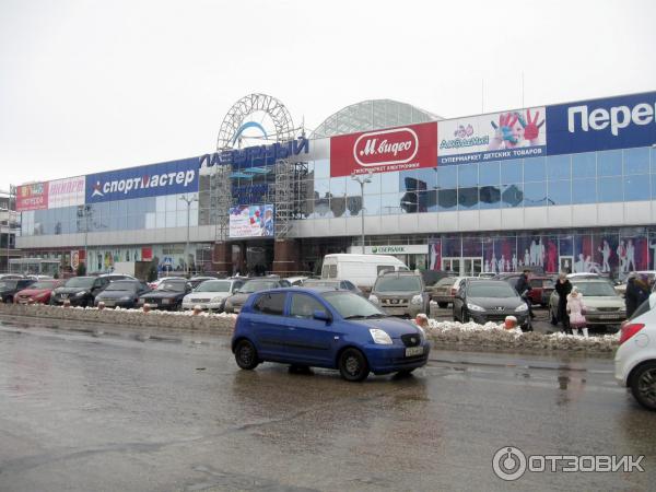 Торговый центр Лазурный (Россия, Энгельс) фото