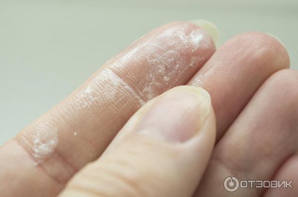 Очищающая пенка Etude House Baking Powder Pore&BB Deep Cleansing Foam фото