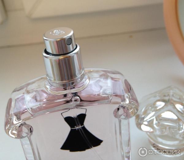 Парфюмированная вода Guerlain la petite robe noire фото