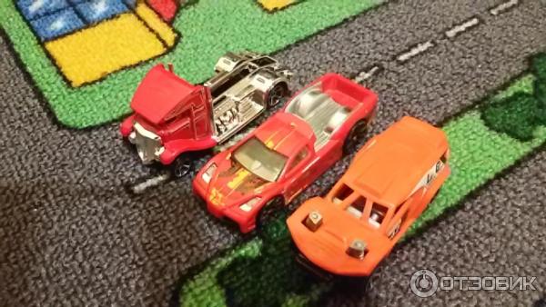 Детские машинки Hot Wheels фото